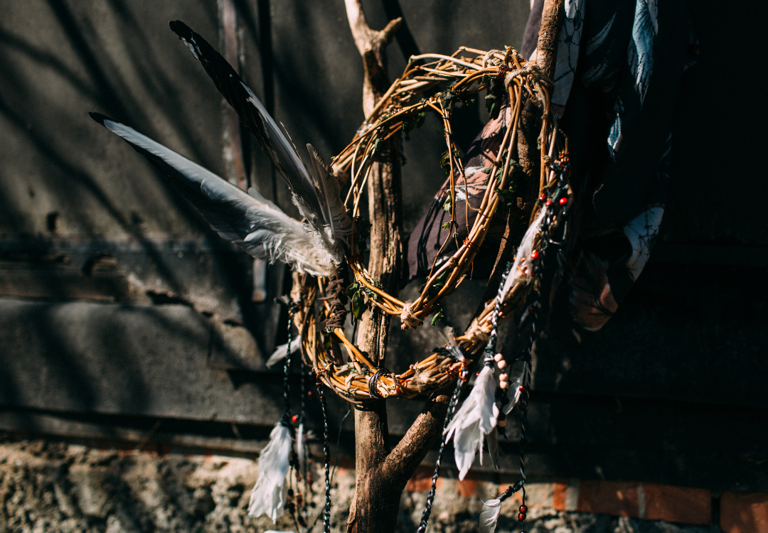 Wat is een amulet spirituele betekenis symboliek