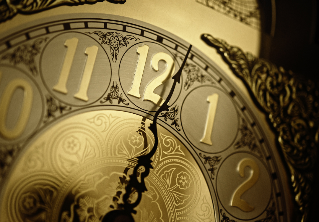 gouden klok spirituele betekenis symboliek