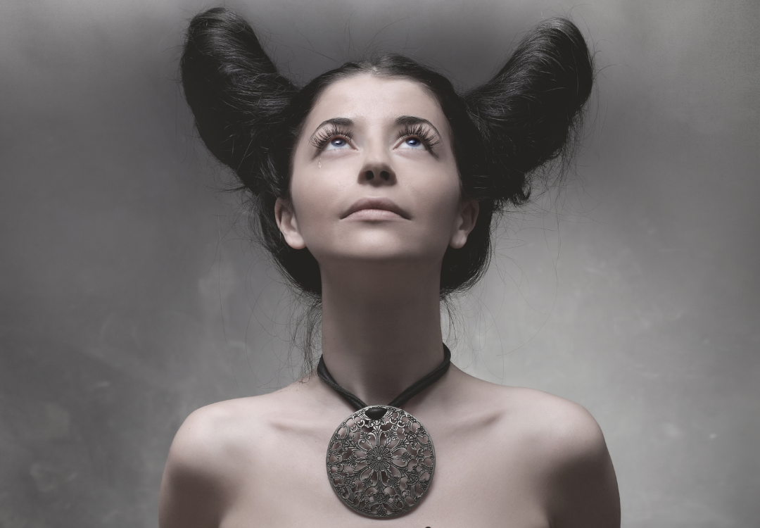 vrouwelijke demon droom dromen visoen spirituele betekenis symboliek