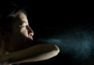 drie 3 keer niezen spirituele betekenis symboliek