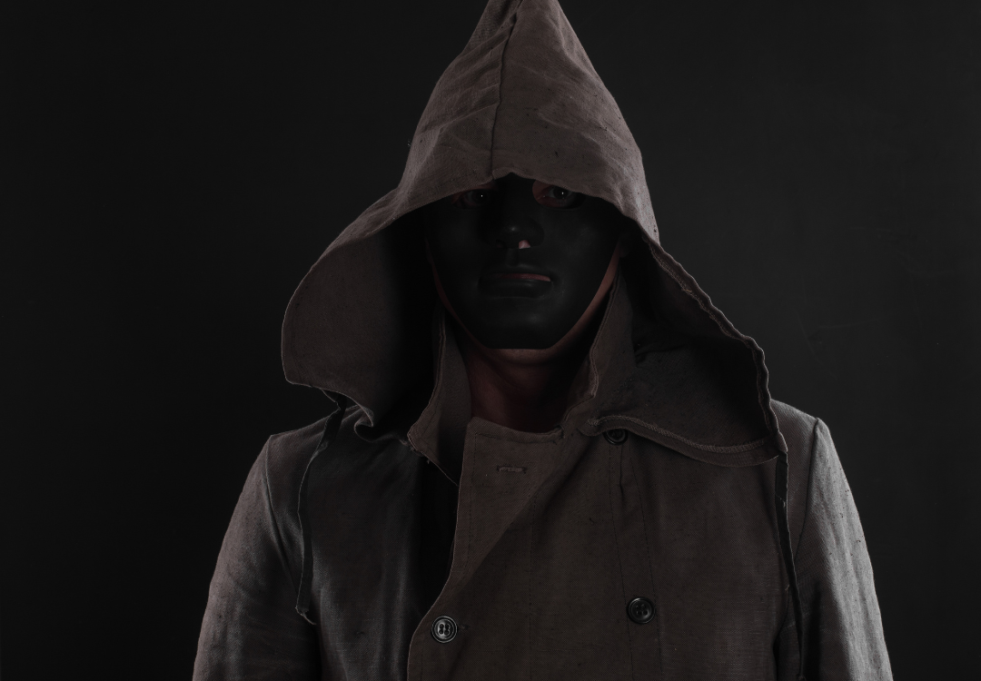 Gebeten worden door een demon Spirituele betekenis symboliek